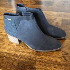 Toms Grey suede and flannel Booties